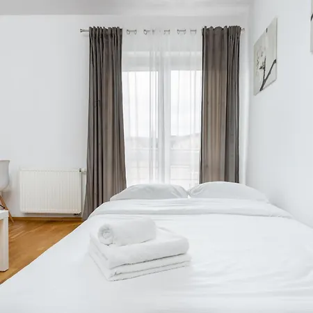 Apartment Borkowska Comfort By Bookinghost