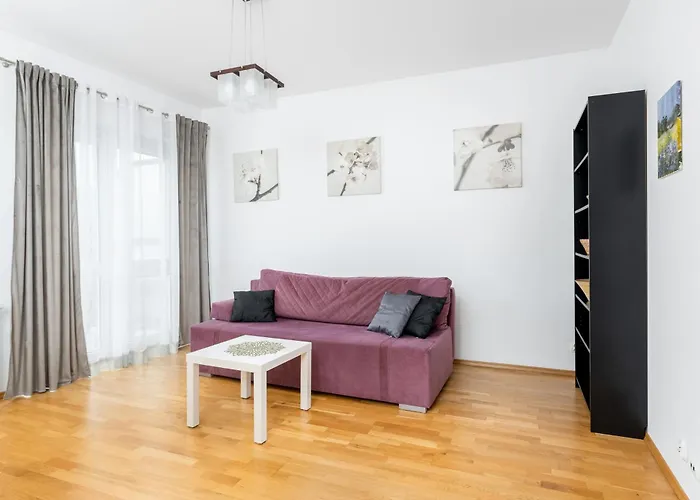 Borkowska Comfort By Bookinghost