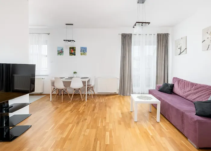 Borkowska Comfort By Bookinghost